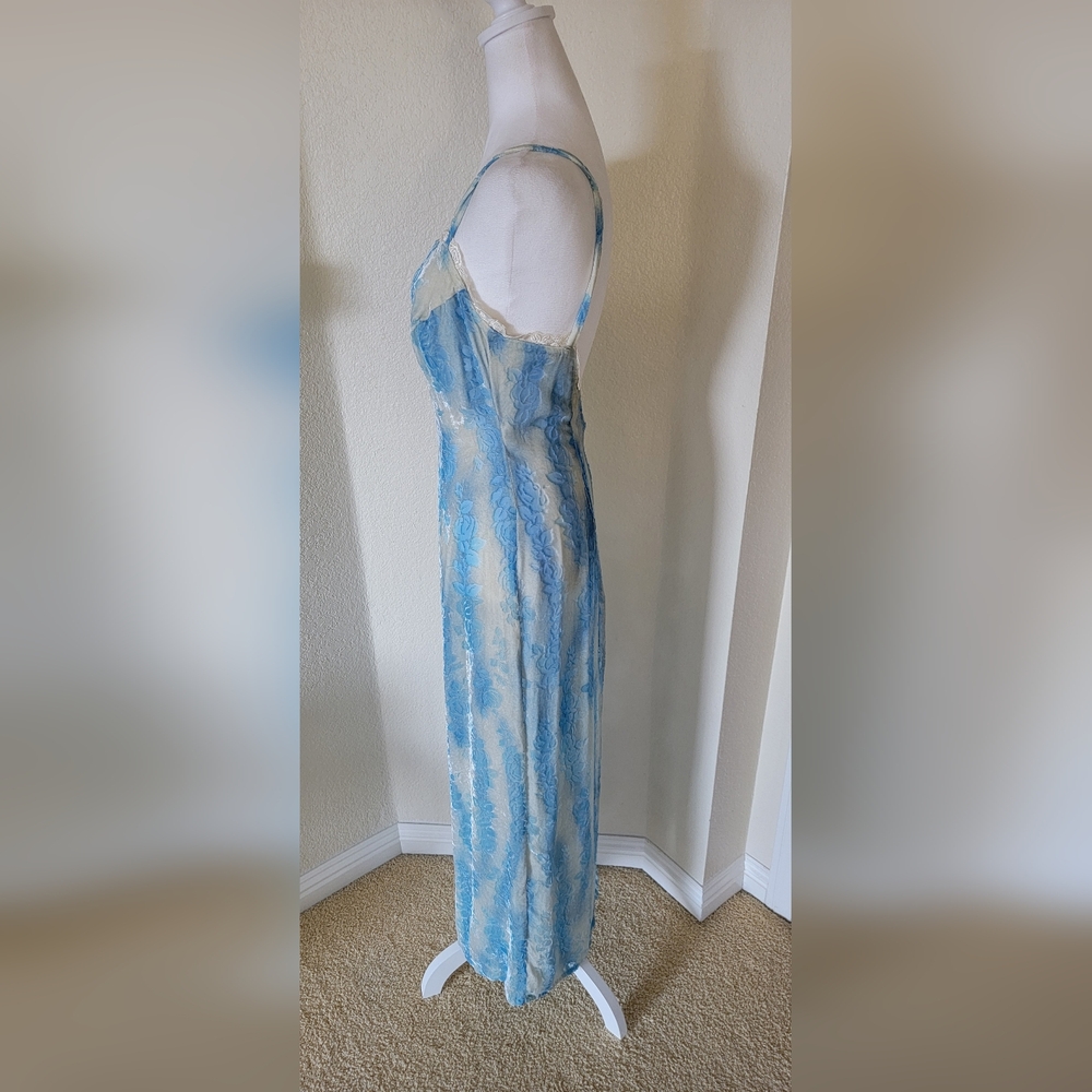 Custom-made Turquoise Velvet Dress, size Medium - Picture 5 of 6